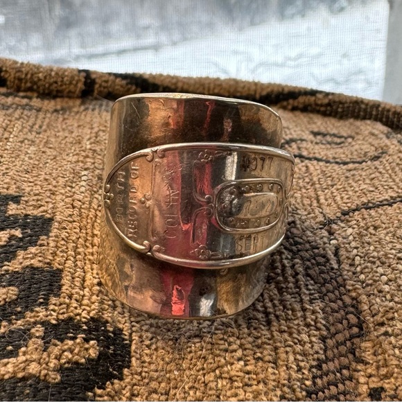 Handcrafted silver birth announcements spoon ring - Picture 10 of 14